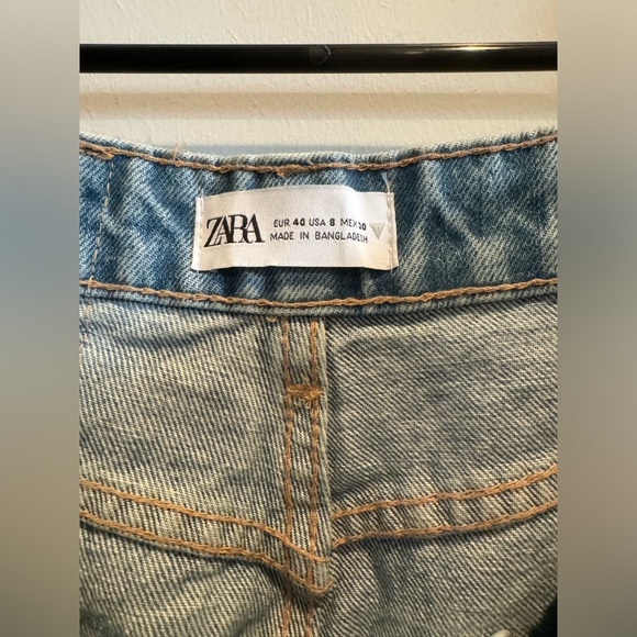 Zara distressed straight leg denim - Picture 3 of 6